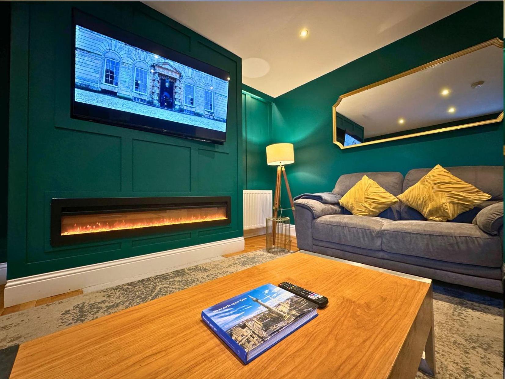 Hot Tub, Free Parking, Near Shops & Restaurants, Location 1M To City Jesmond 외부 사진